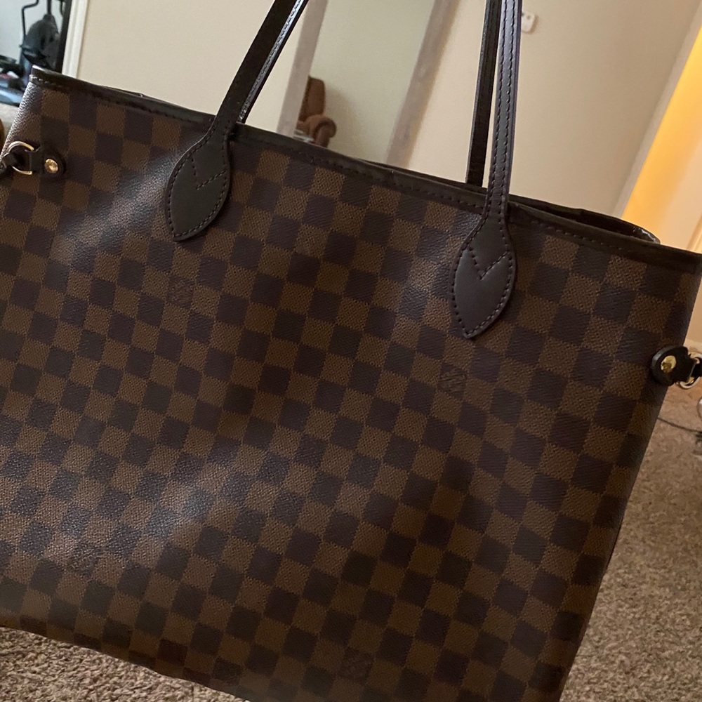Louis Vuitton never full
